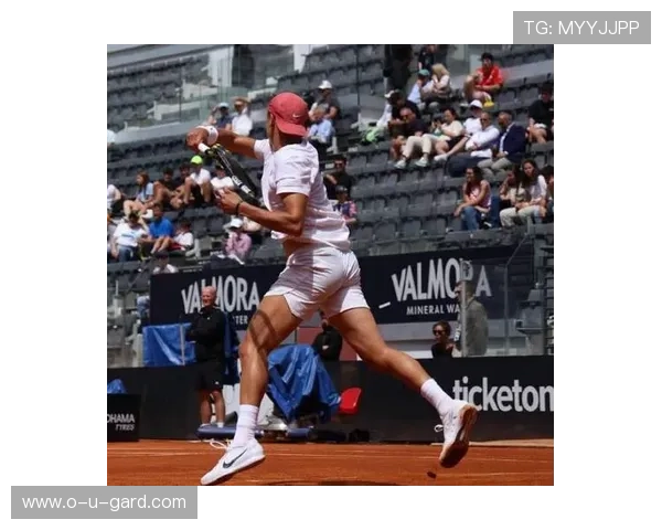 阿卡击败卢布与菲斯争冠 高芙遭双杀